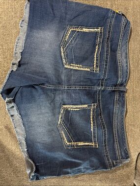 Maurice’s plus size Jean shorts size 24